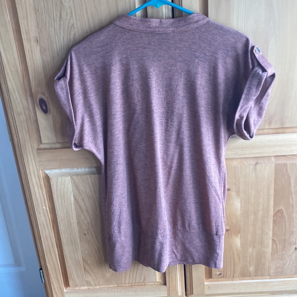 Terracotta coloured Stylized Tee - Picture 5 of 6